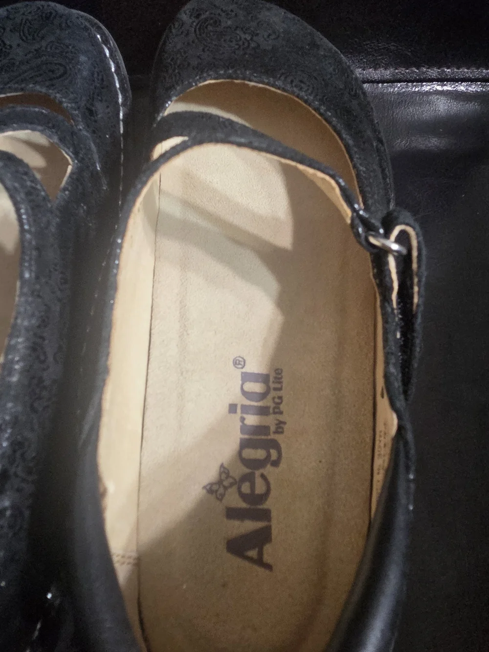 Alegria Women's Black Mary Jane Flats